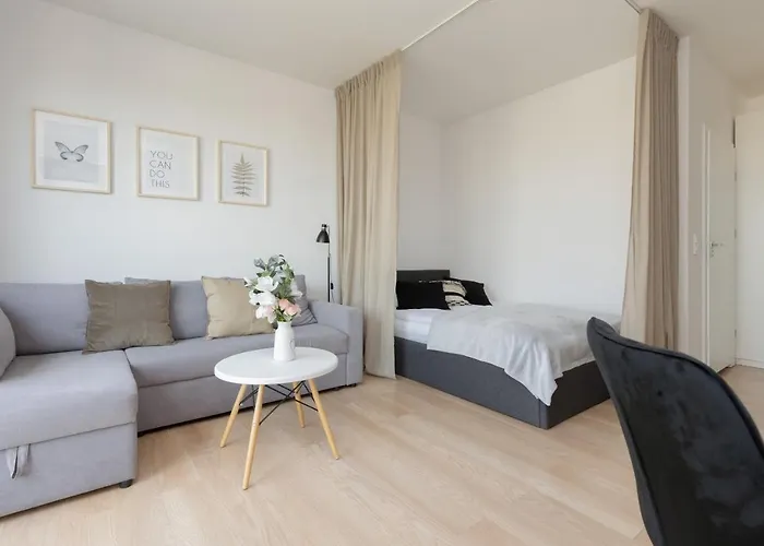 شقة Beautiful Pet-friendly Grzybowska By Renters *